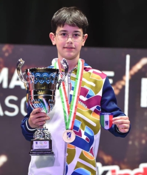 Luigi Cardaci campione italiano Under 14 nella spada.