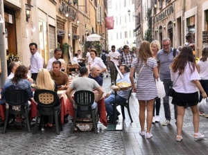 Regalbuto fase 2 . &quot; Spendere a casa nostra per risollevare l&#039;economia.&quot;